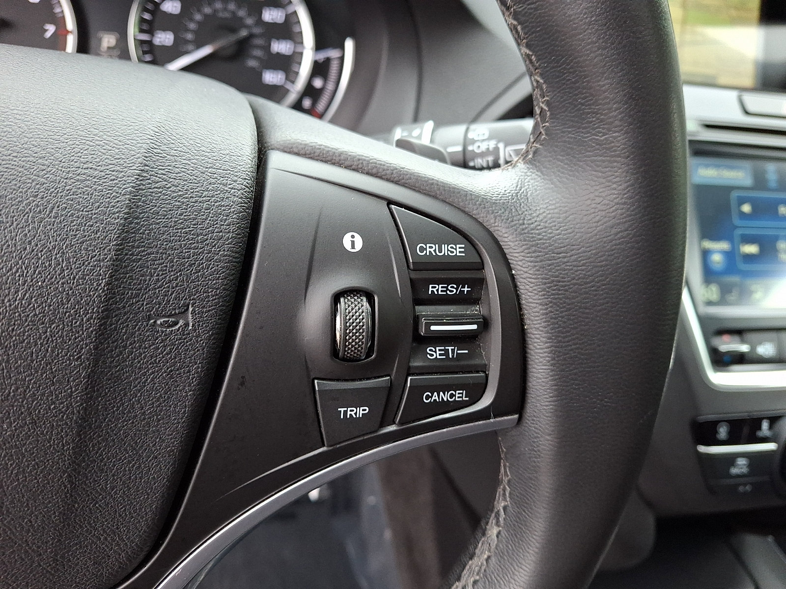 Used 2014 Acura MDX SH-AWD w/ Technology Package image 22