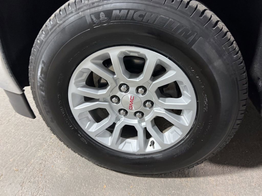 Used 2018 GMC Sierra 1500 SLE w/ Suspension Package, Off-Road AWD/4WD image 38