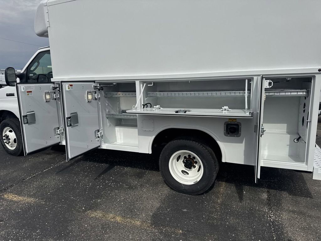 New 2025 Ford E-350 and Econoline 350 Super Duty w/ Power Equipment Group image 10