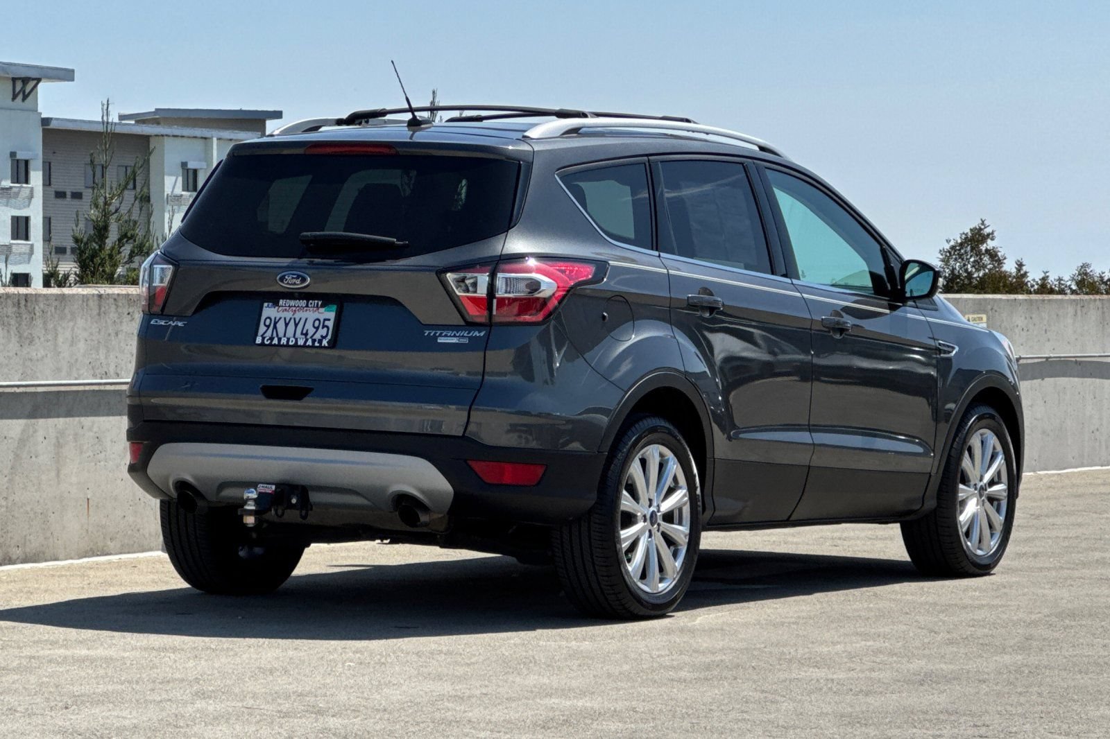 Used 2017 Ford Escape Titanium AWD/4WD image 4
