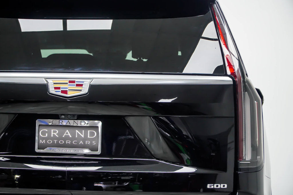 Used 2024 Cadillac Escalade Premium Luxury Platinum RWD image 19