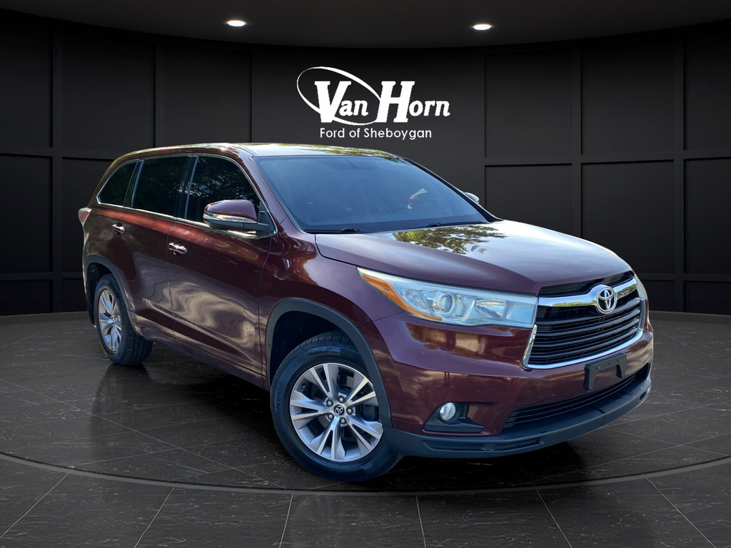 Used 2016 Toyota Highlander Plus AWD/4WD image 1