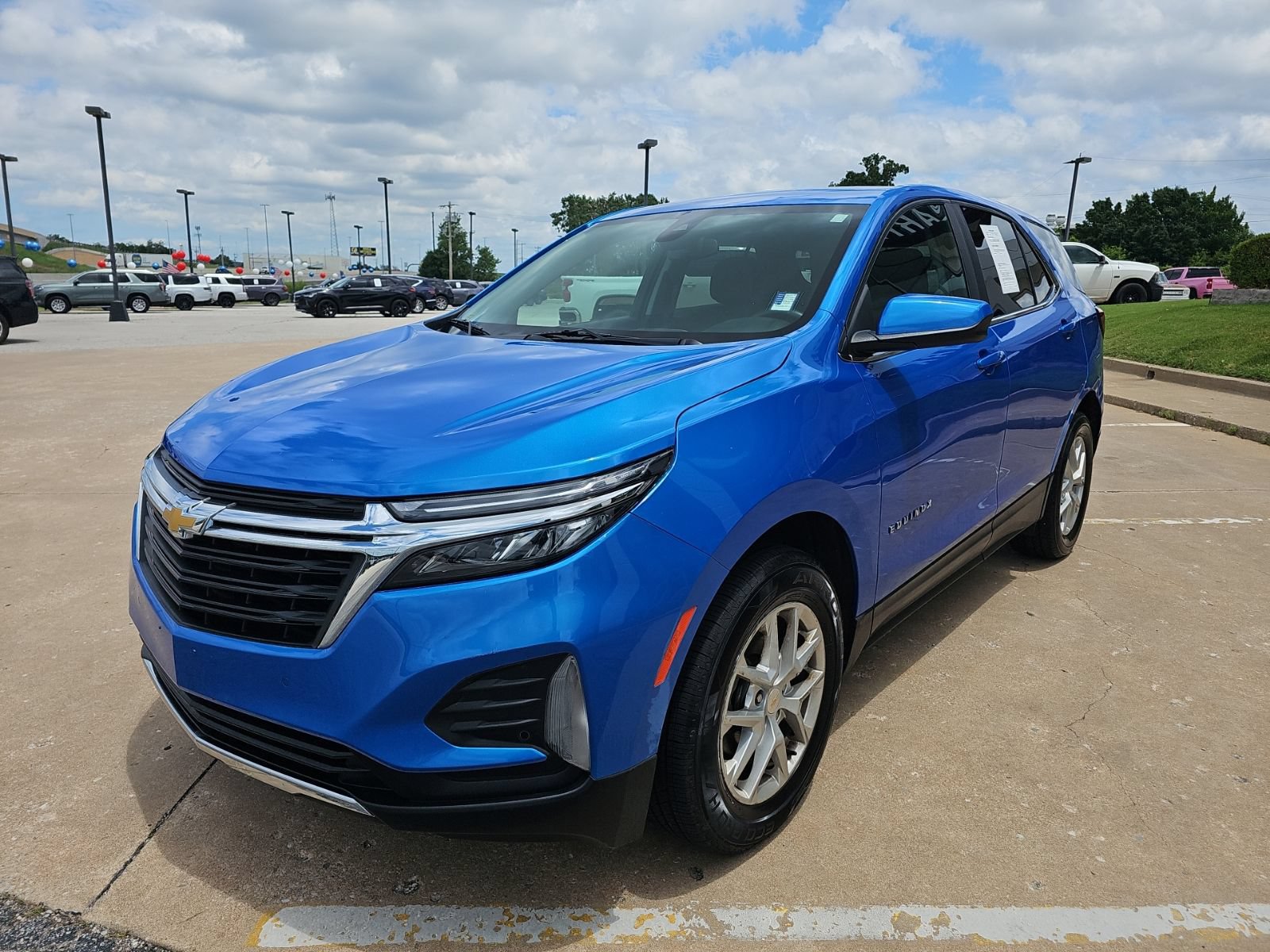 Used 2024 Chevrolet Equinox LT AWD/4WD image 8