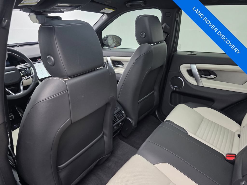 Used 2024 Land Rover Discovery Sport Dynamic SE AWD/4WD image 15