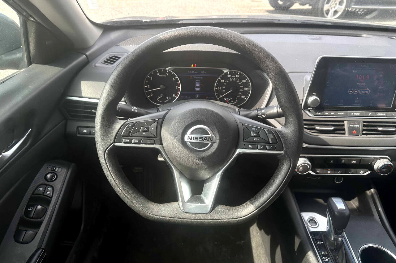 Used 2022 Nissan Altima 2.5 SV image 13