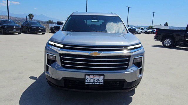 Used 2026 Chevrolet Traverse LT w/ Driver Confidence Package FWD image 3