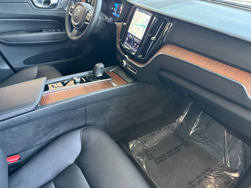 Certified 2023 Volvo XC60 T8 Plus w/ Climate Package AWD/4WD image 15