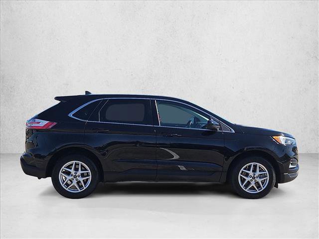 Used 2023 Ford Edge SEL image 4