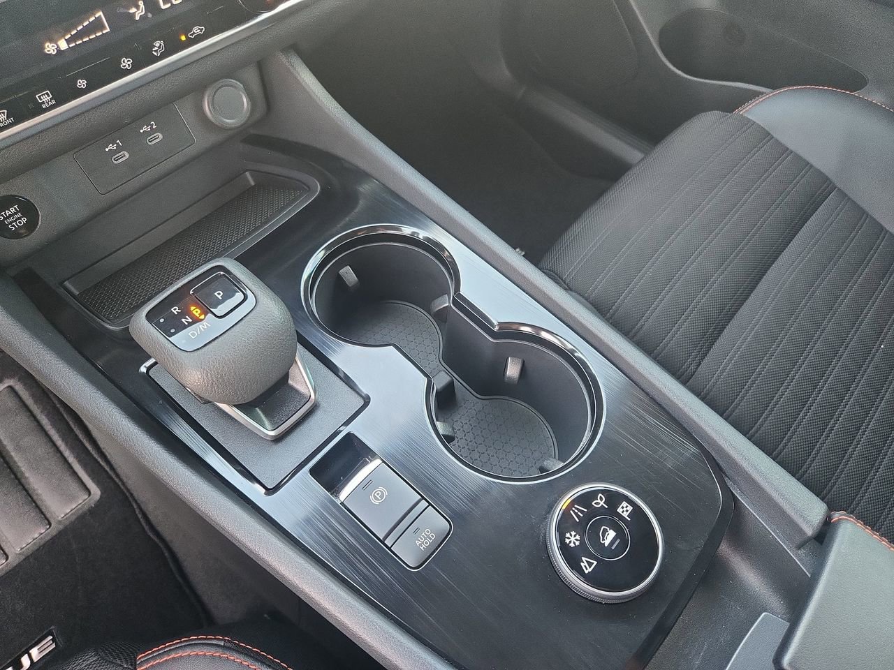 Certified 2025 Nissan Rogue SV image 26