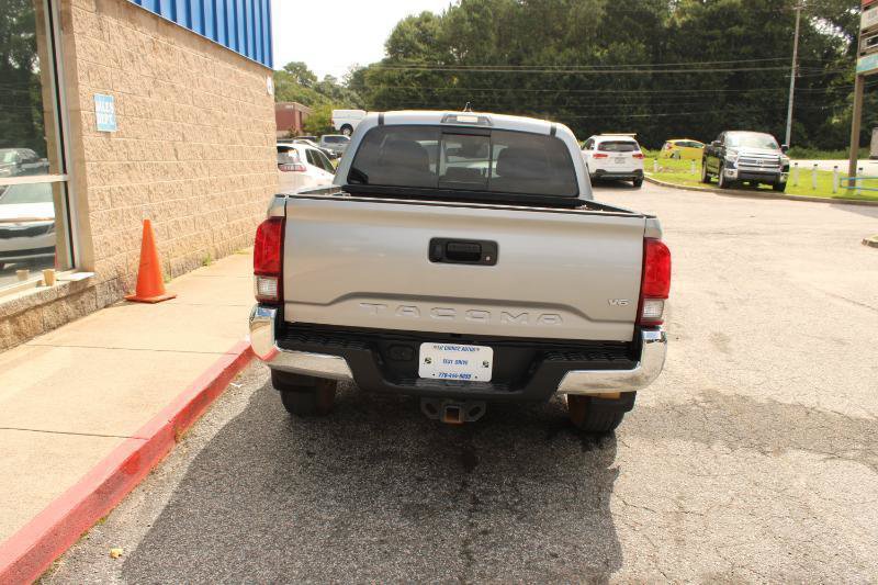 Used 2019 Toyota Tacoma SR5 RWD image 5