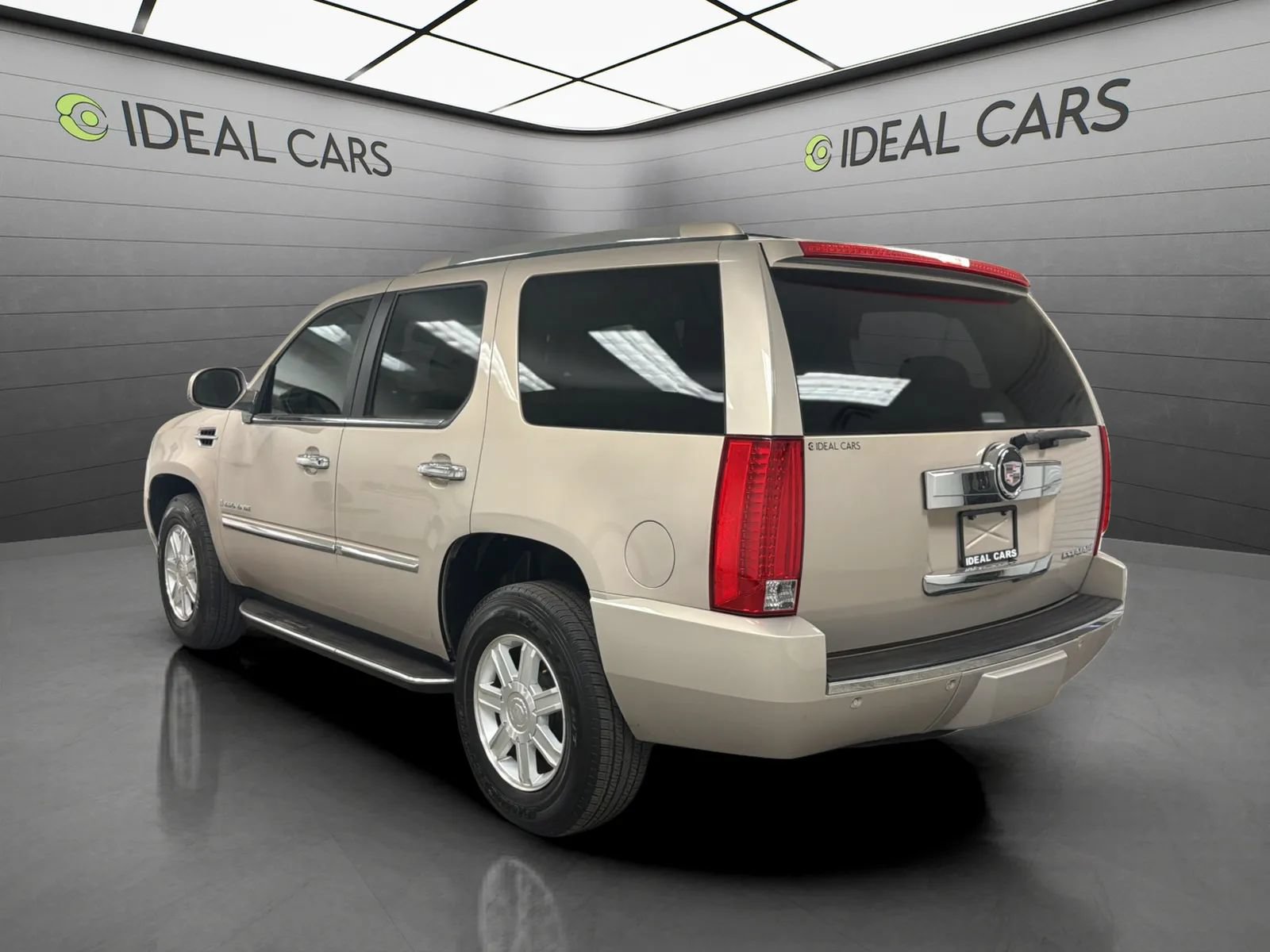 Used 2008 Cadillac Escalade AWD image 7