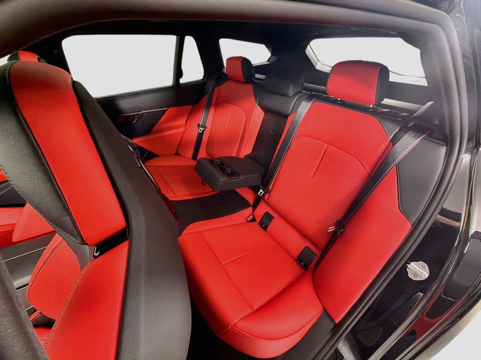 New 2027 BMW M5 Touring AWD/4WD image 26