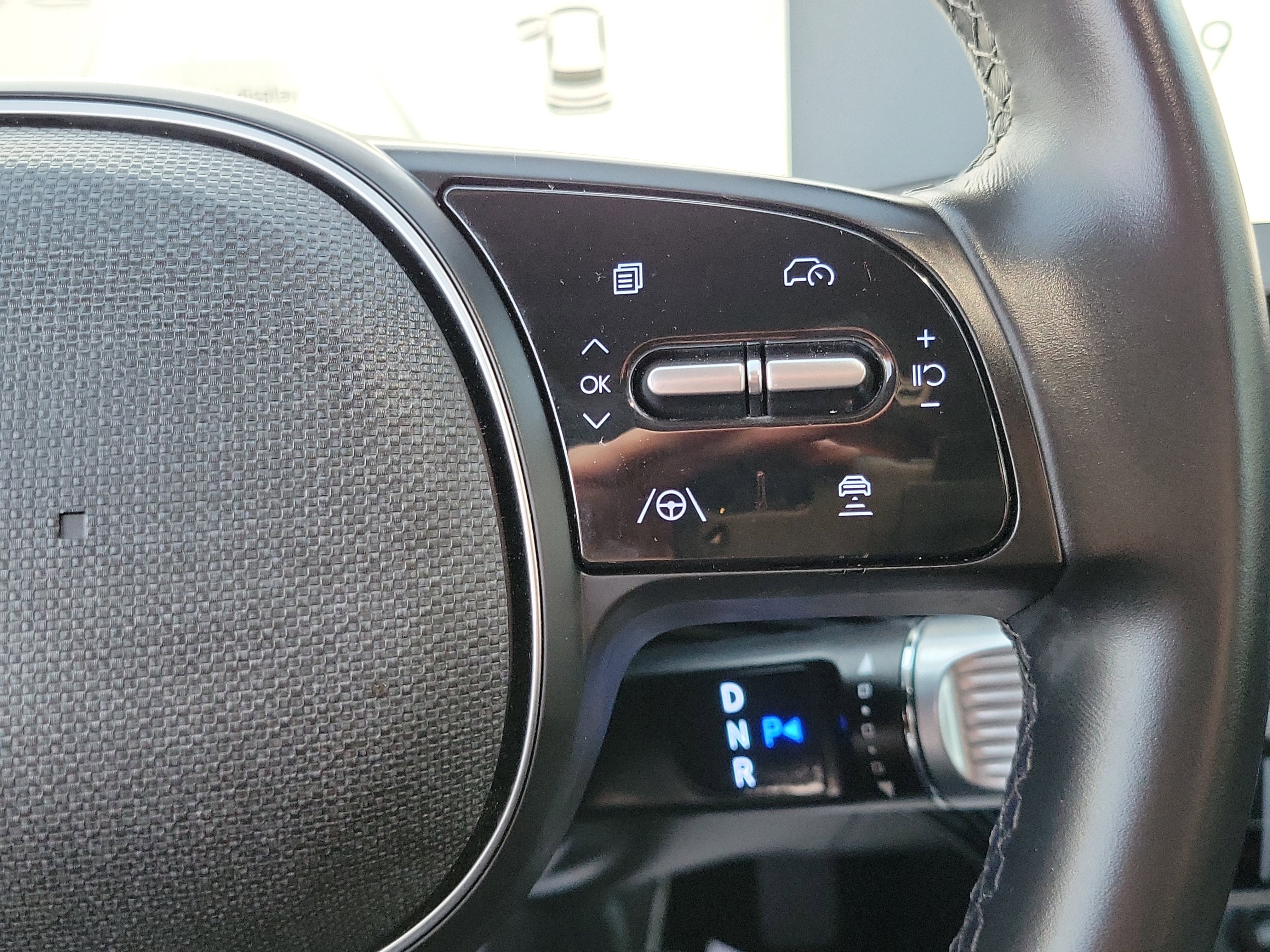 Certified 2024 Hyundai Ioniq 5 SE image 10