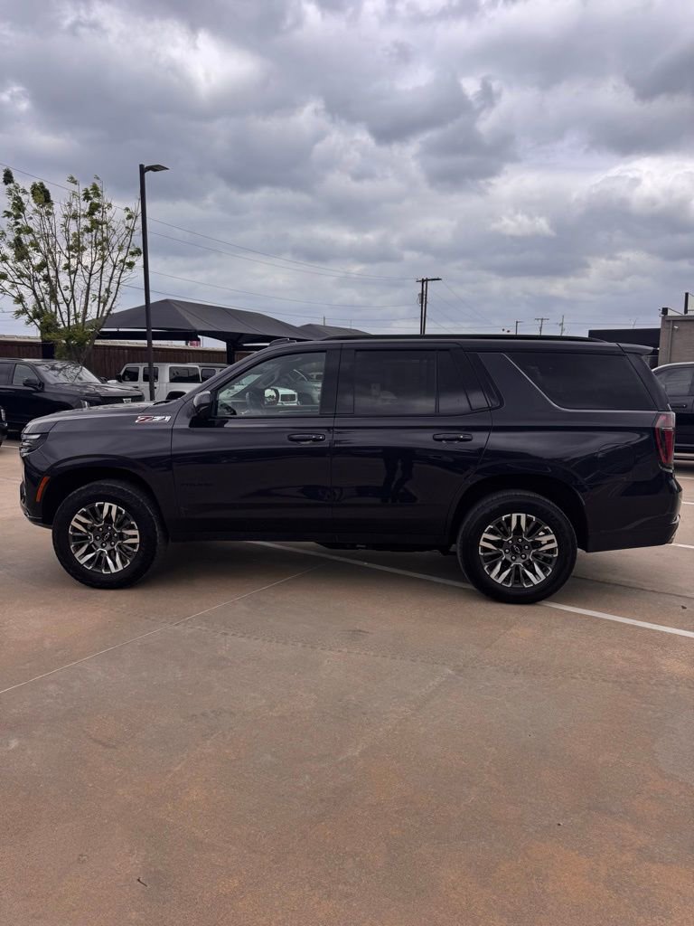 Used 2025 Chevrolet Tahoe Z71 AWD/4WD image 4