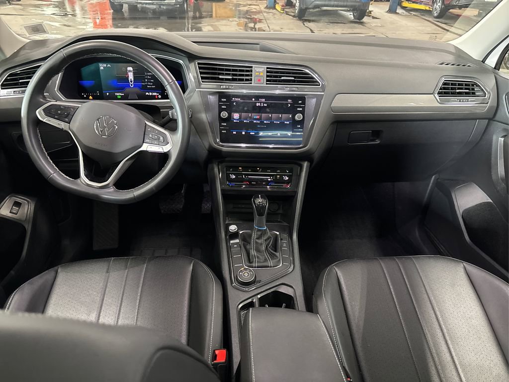 Used 2022 Volkswagen Tiguan SE image 21