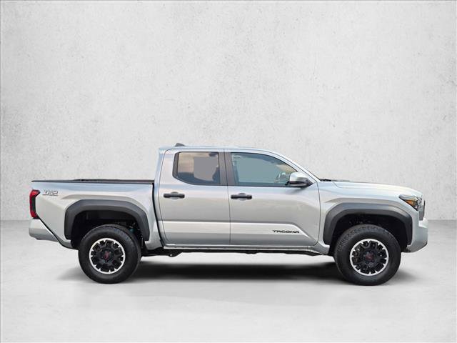 Used 2024 Toyota Tacoma TRD Off-Road AWD/4WD image 4