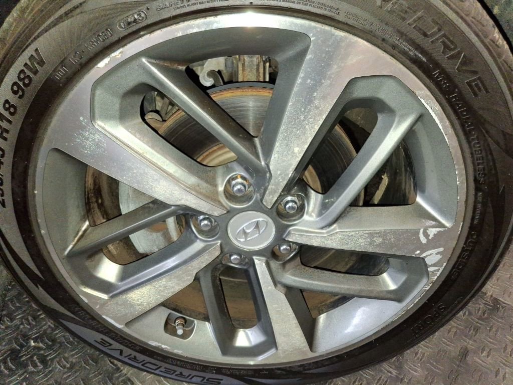 Used 2020 Hyundai Kona Limited image 4