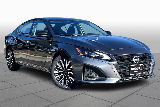Certified 2025 Nissan Altima 2.5 SV FWD image 3