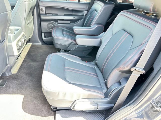 Used 2023 Ford Expedition Limited AWD/4WD image 12