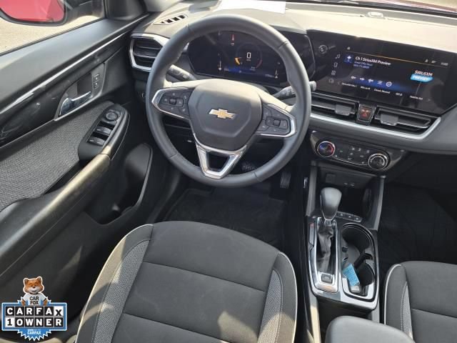 Used 2024 Chevrolet TrailBlazer LT w/ LT Cold Weather Package FWD image 13