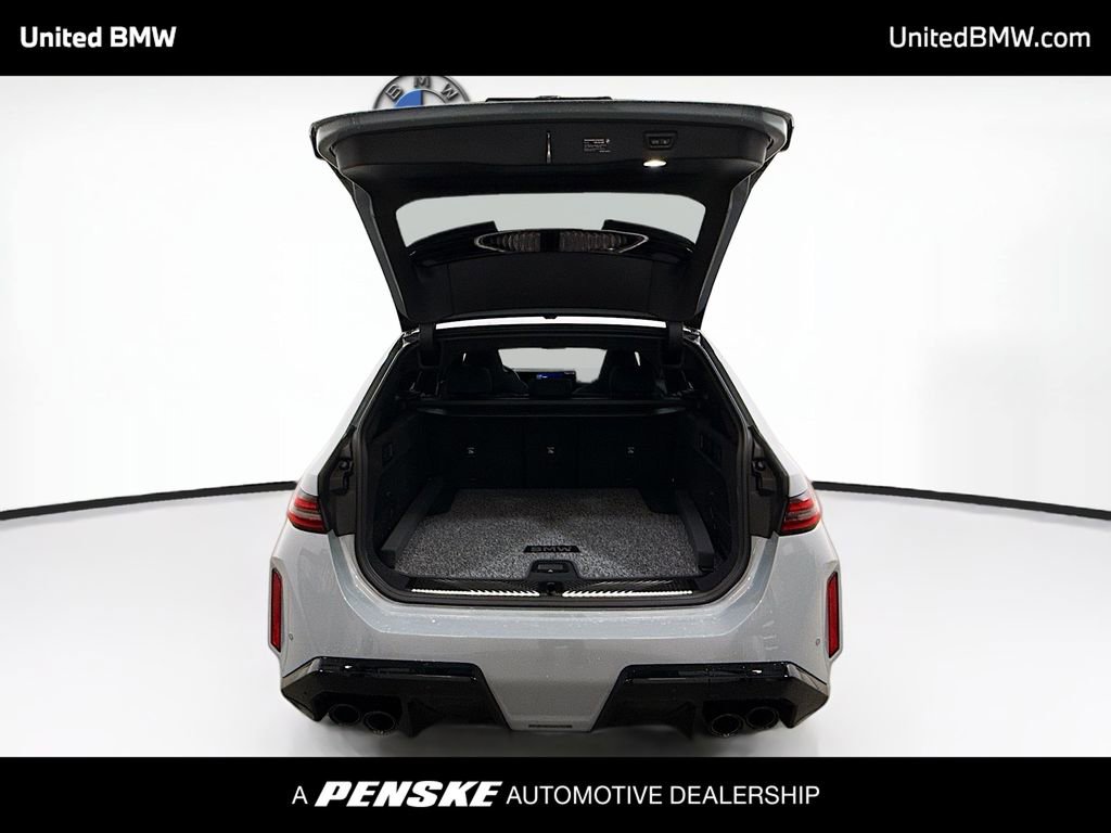 Used 2026 BMW M5 Touring image 14