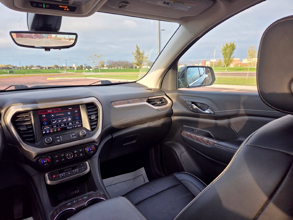 Used 2021 GMC Acadia Denali w/ Denali Ultimate Package AWD/4WD image 20