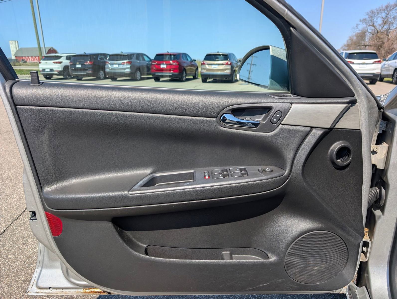 Used 2008 Chevrolet Impala LT w/ Luxury Edition Package image 7