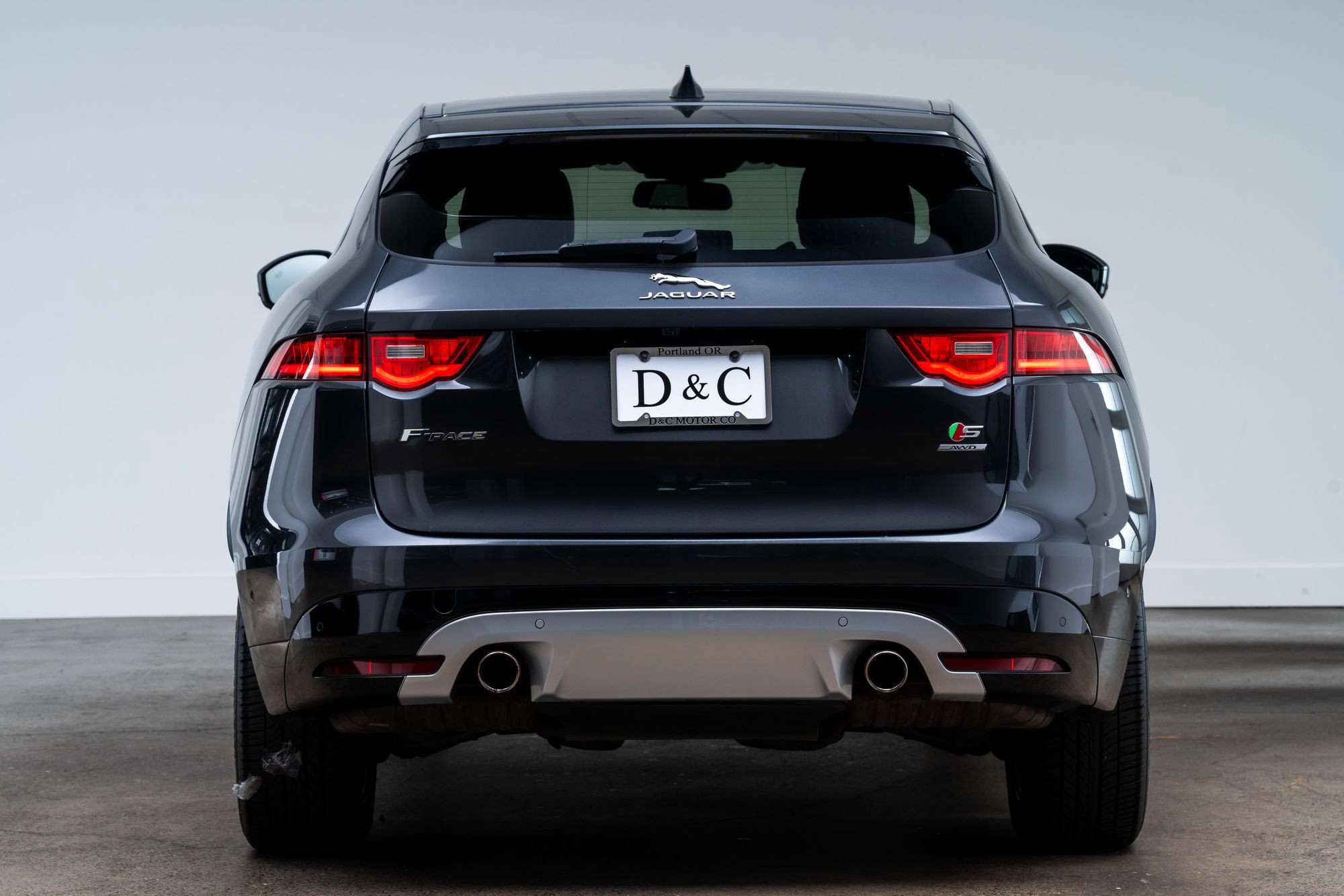 Used 2018 Jaguar F-PACE S AWD/4WD image 5