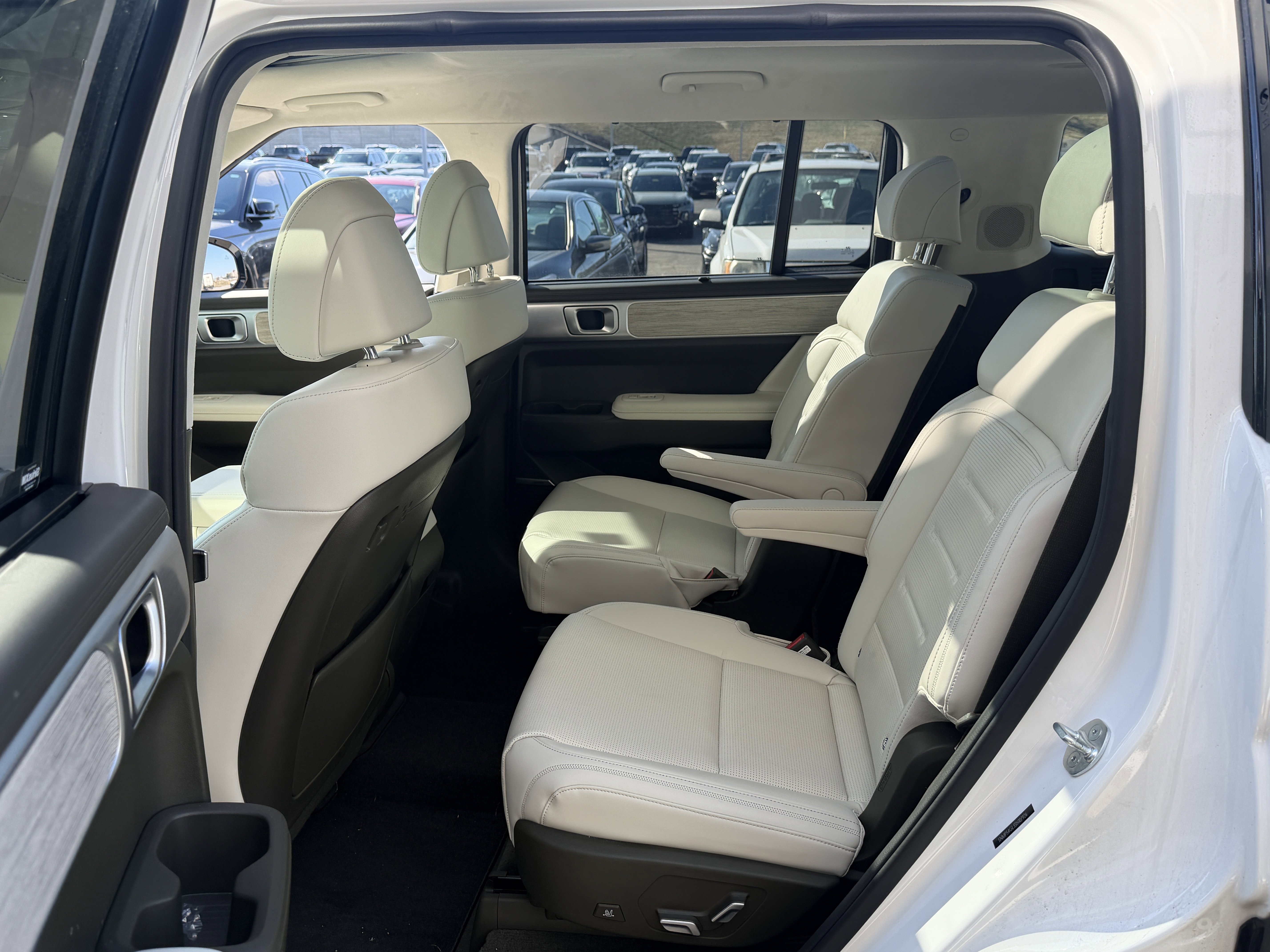 Certified 2025 Hyundai Santa Fe Calligraphy image 29