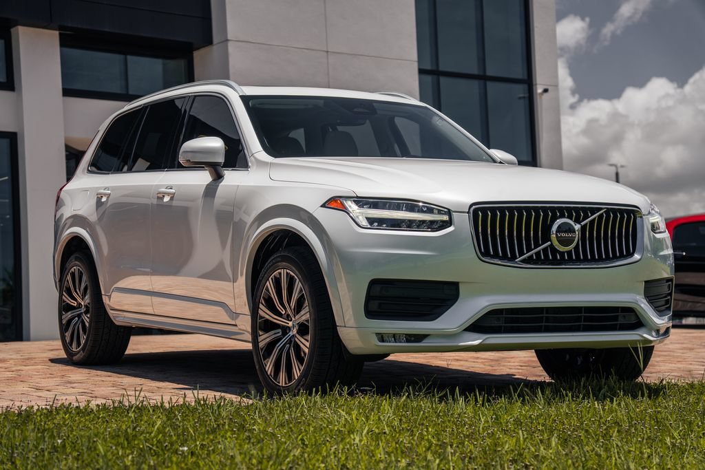Used 2023 Volvo XC90 B5 Core w/ Protection Package Premier AWD/4WD image 7
