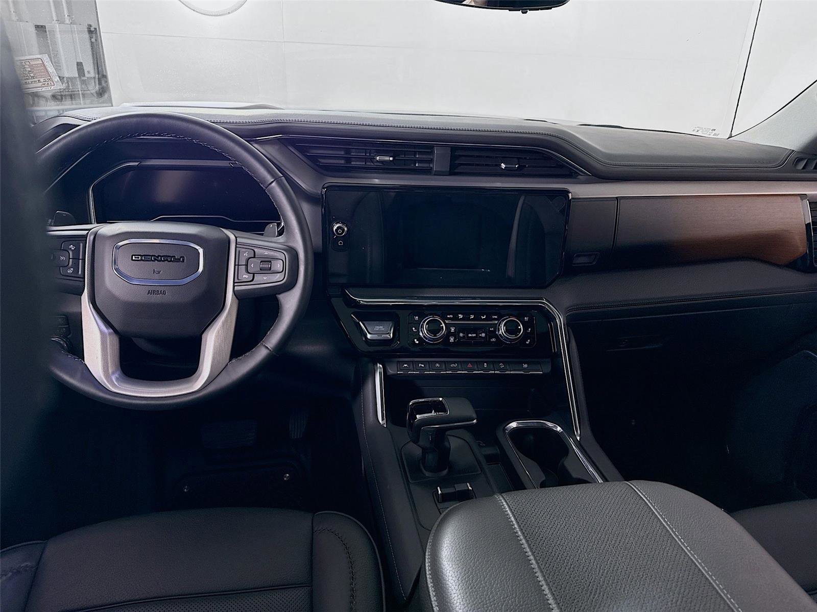 Used 2024 GMC Sierra 1500 Denali w/ Denali Reserve Package image 2