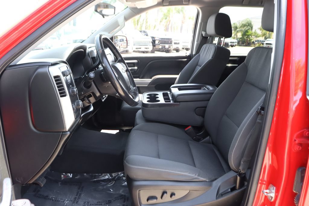 Used 2018 Chevrolet Silverado 1500 LT w/ All Star Edition AWD/4WD image 18