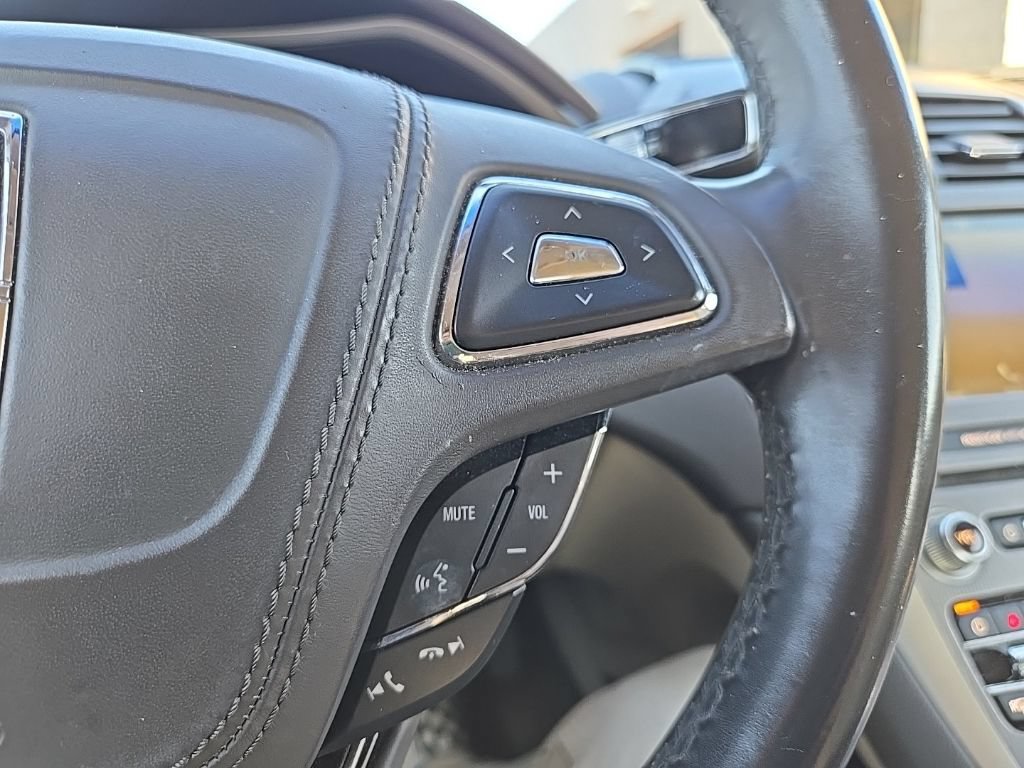 Used 2017 Lincoln MKZ Select FWD image 18