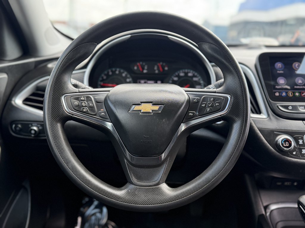 Used 2023 Chevrolet Malibu LT FWD image 14
