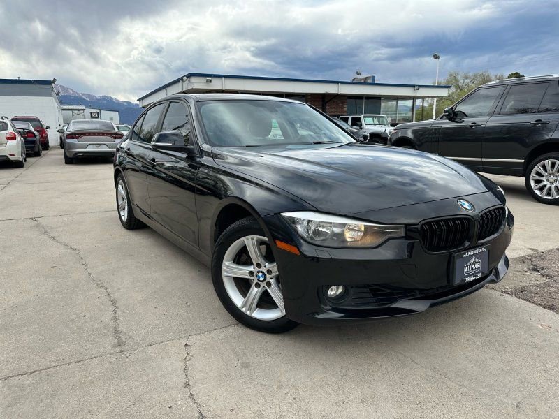Used 2014 BMW 328i xDrive Sedan AWD/4WD image 1