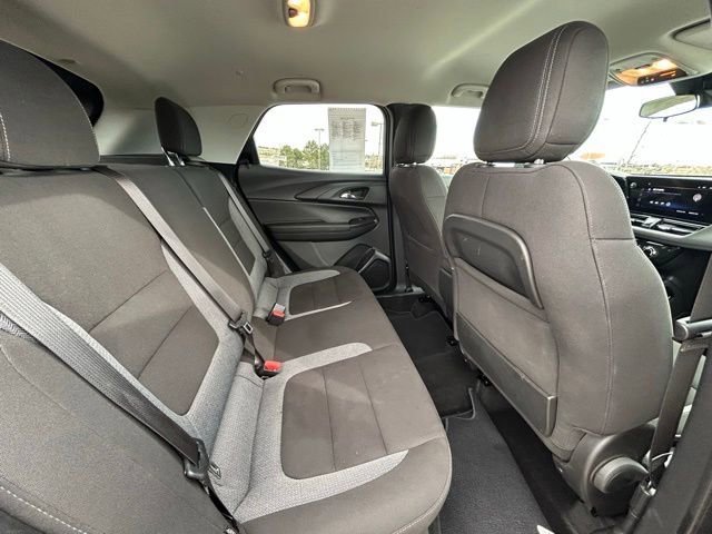 Used 2025 Chevrolet TrailBlazer LT AWD/4WD image 18