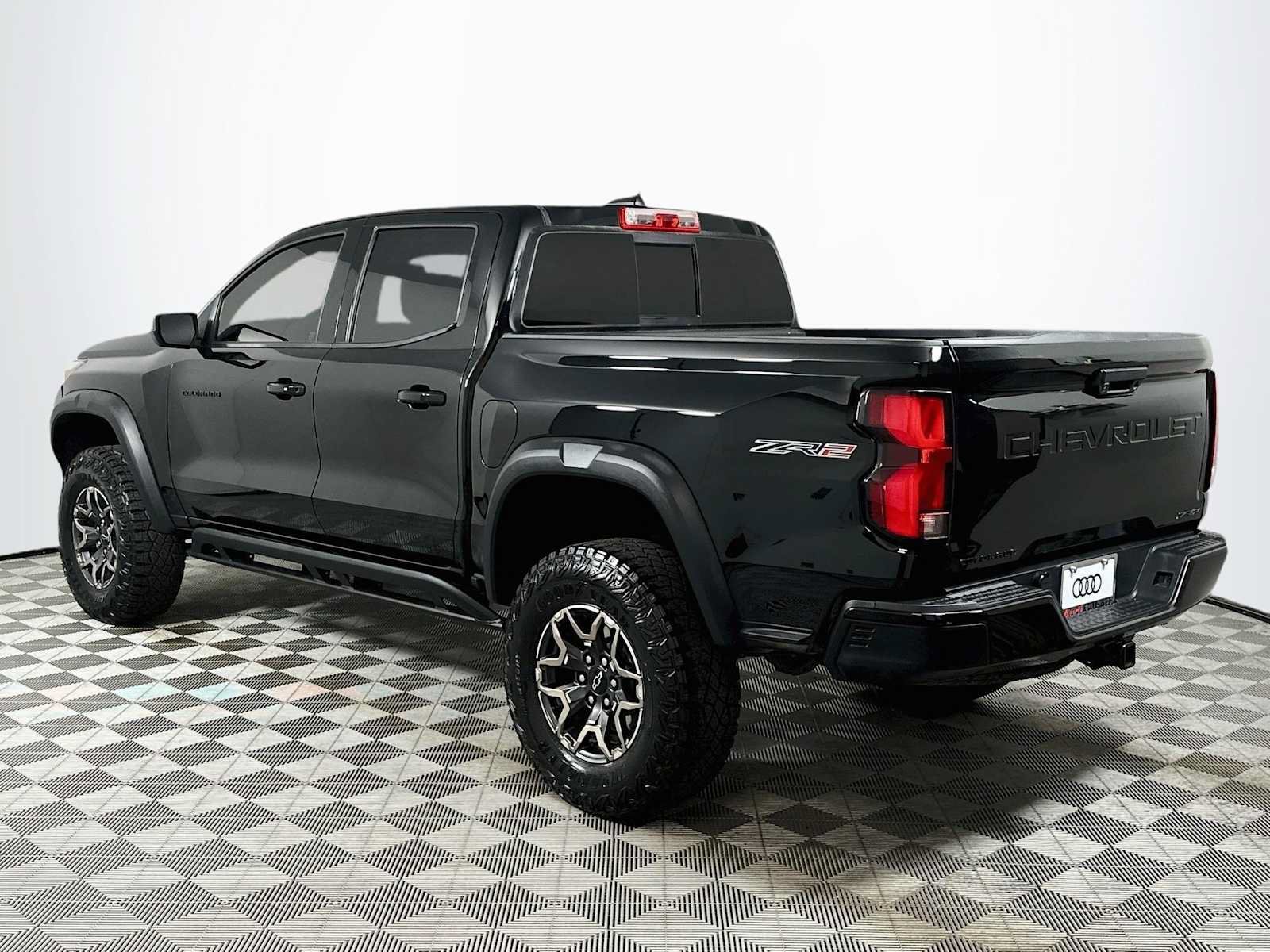 Used 2024 Chevrolet Colorado ZR2 AWD/4WD image 5