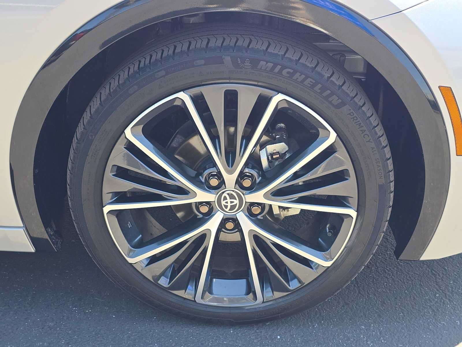 Certified 2026 Toyota Prius XLE FWD image 9