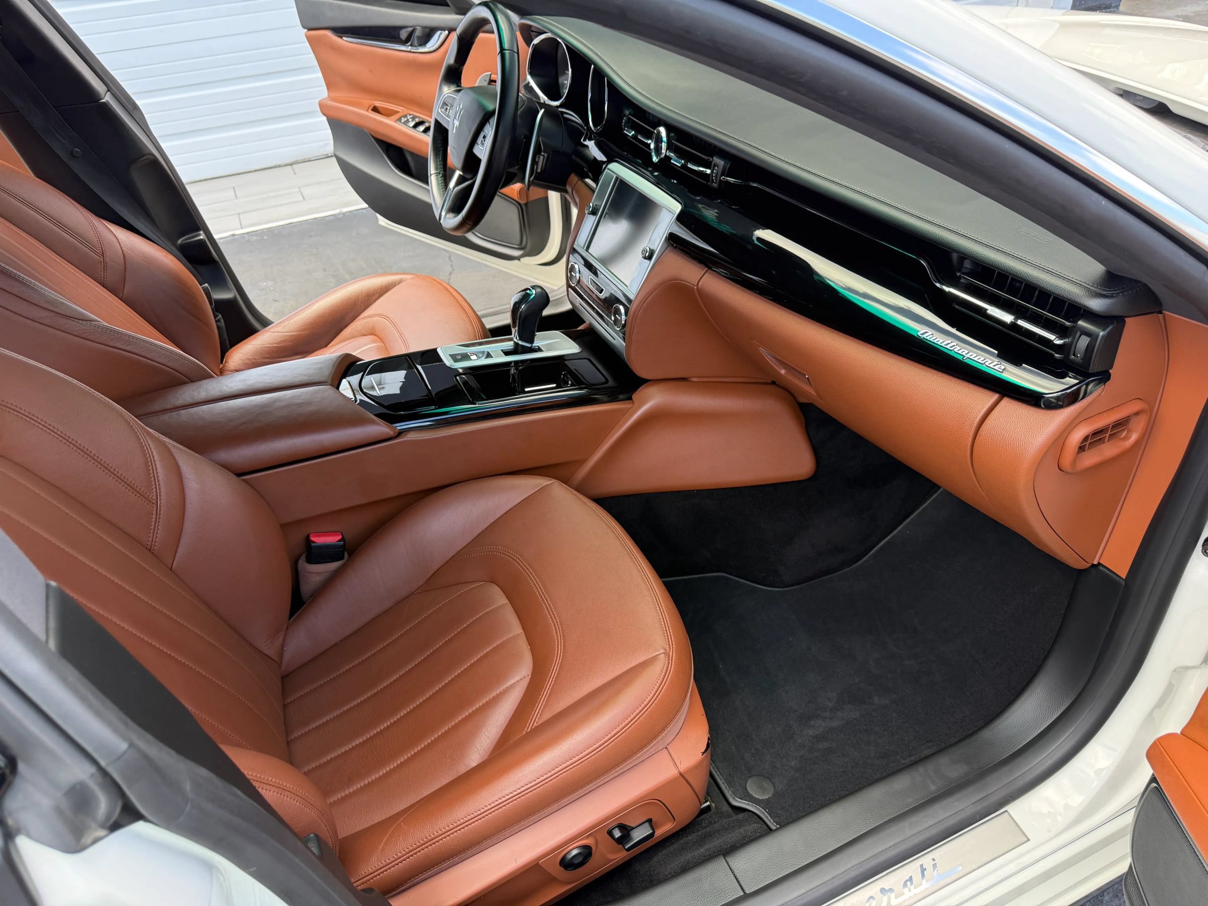 Used 2015 Maserati Quattroporte S Q4 AWD/4WD image 26