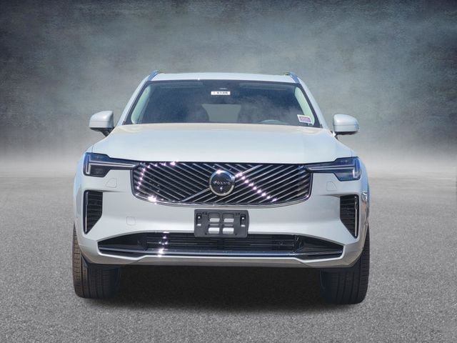 New 2026 Volvo XC90 T8 Ultra w/ Protection Package AWD/4WD image 2