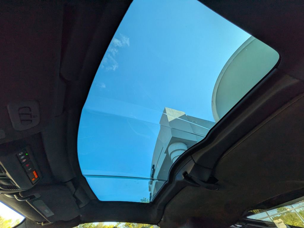 Used 2023 Chevrolet Corvette Stingray Premium Cpe w/ Z51 Performance Package image 19