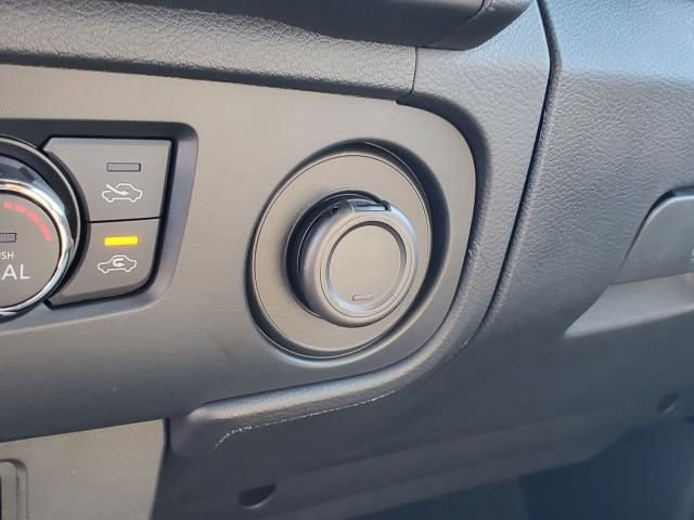 New 2026 Nissan Frontier SV image 31