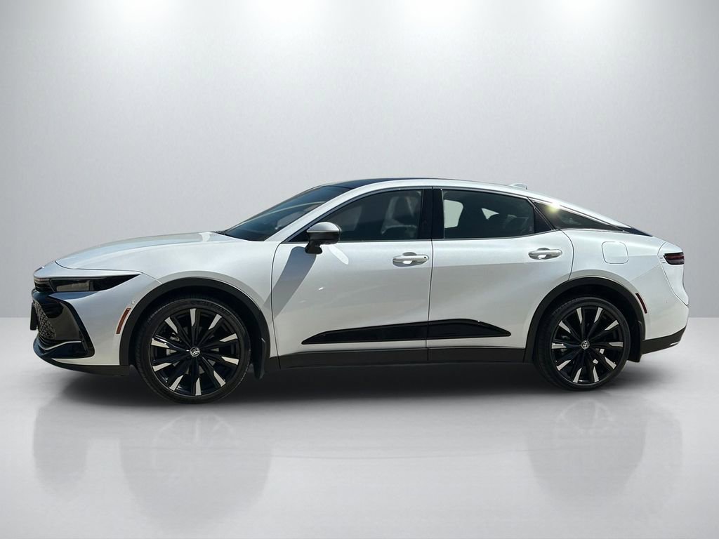 Used 2023 Toyota Crown Platinum image 8