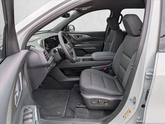 New 2026 Chevrolet Traverse LT w/ Driver Confidence Package AWD/4WD image 15