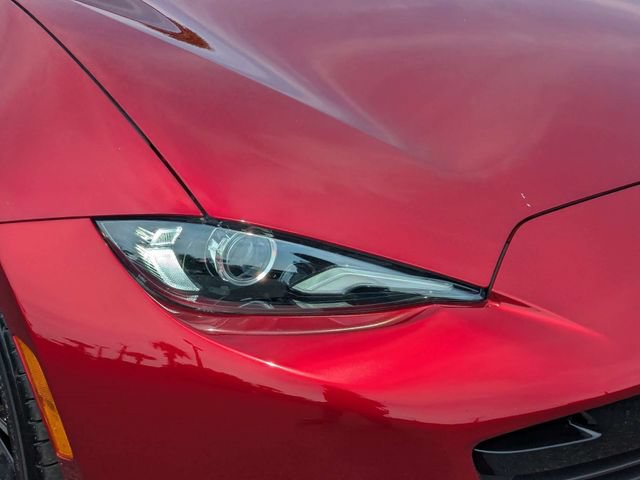 Used 2024 MAZDA MX-5 Miata RF Grand Touring RWD image 9