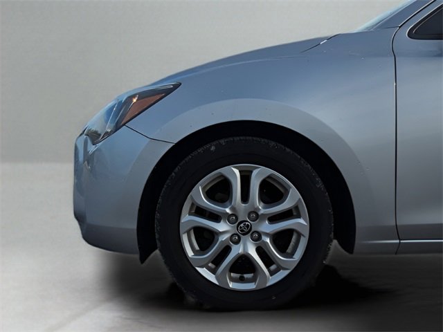 Used 2017 Toyota Yaris iA image 31