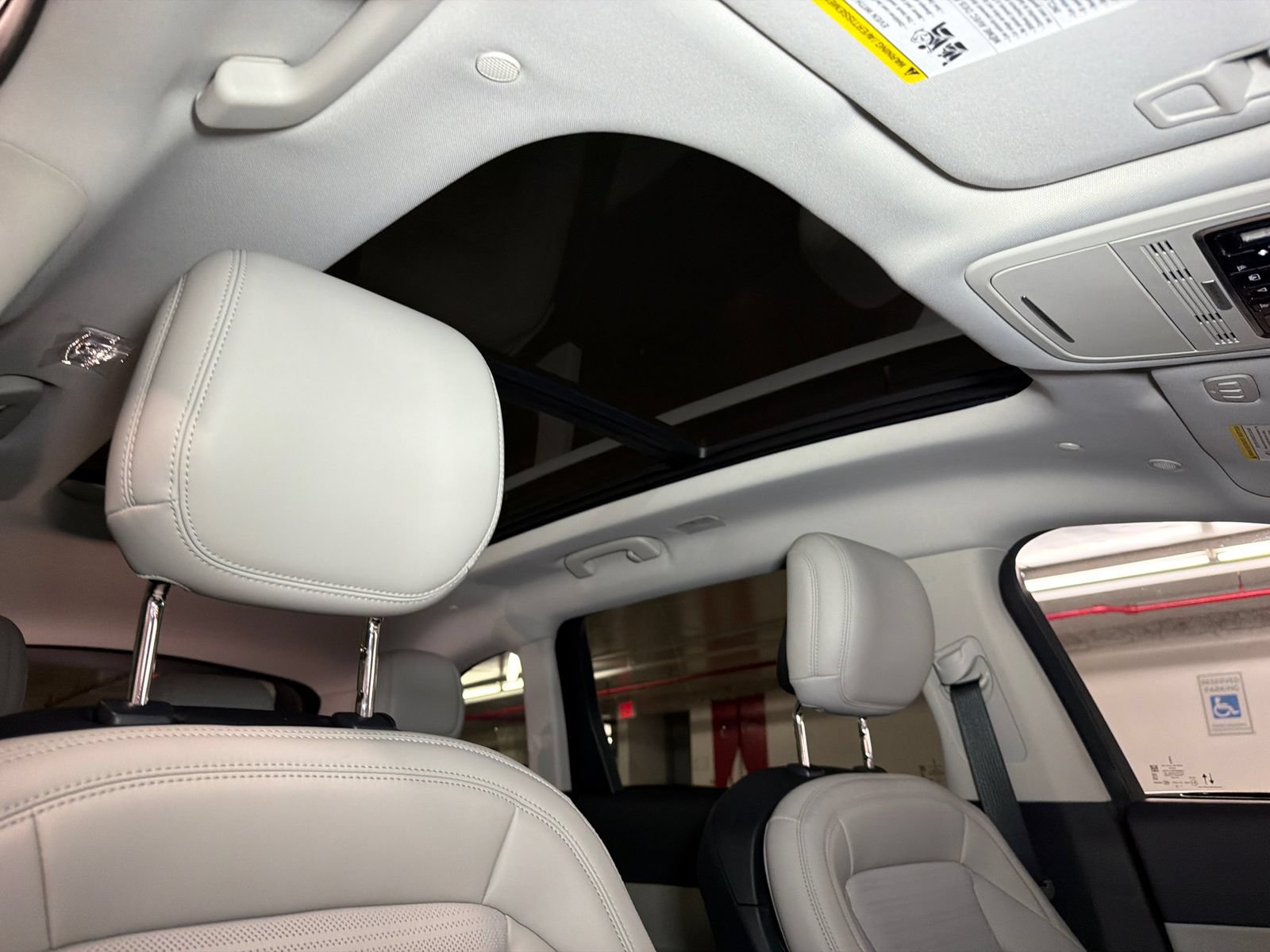 New 2026 Lincoln Nautilus Reserve w/ Jet Appearance Package AWD/4WD image 13