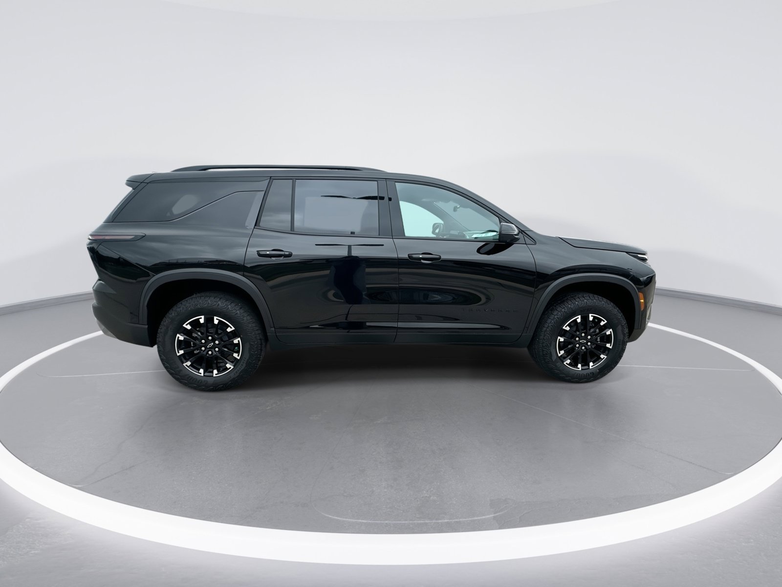 New 2026 Chevrolet Traverse Z71 w/ Enhanced Driving Package AWD/4WD image 9