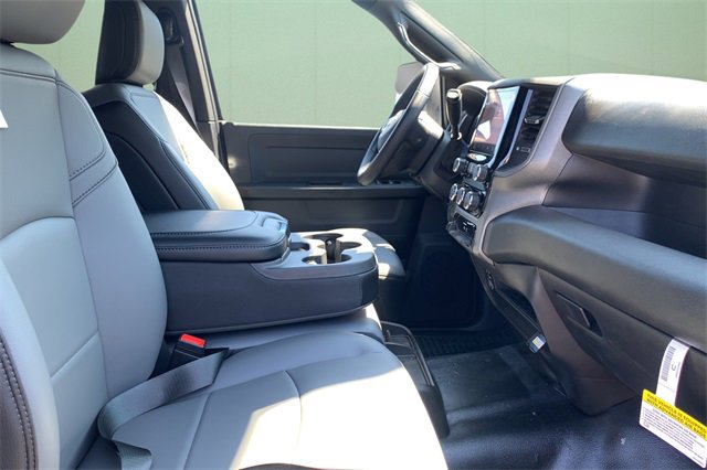 New 2026 RAM 3500 Tradesman w/ Chrome Appearance Group image 35