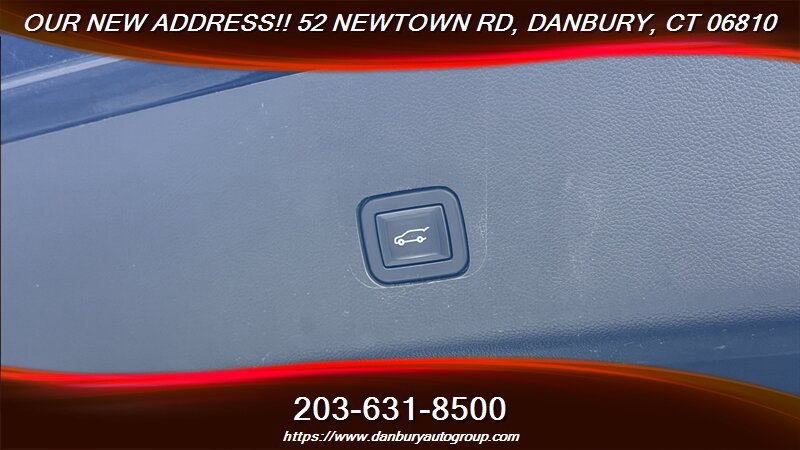 Used 2020 Chevrolet Traverse LT w/ LT Premium Package AWD/4WD image 29
